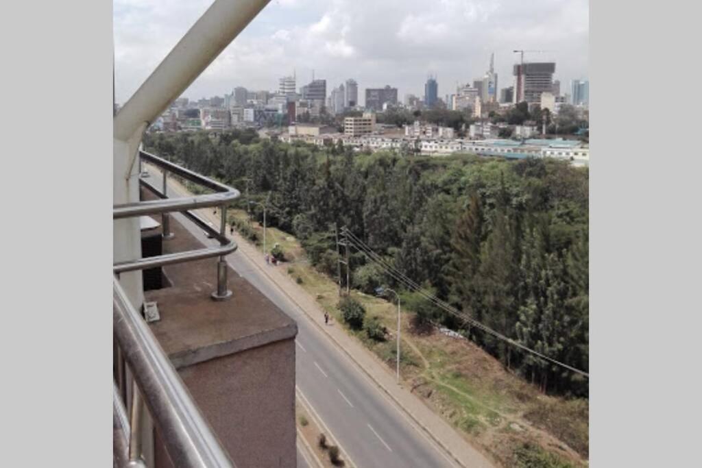 City View With Rooftop Pool - Studio Nairobi Exterior photo